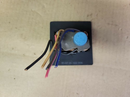 95 CHEVROLET ASTRO VAN LEFT DRIVER SIDE MASTER POWER WONDOW SWITCH - Picture 2 of 2