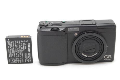 【NEAR MINT】Ricoh GR Digital 8.1 MP Point and Shoot Compact Digital Camera