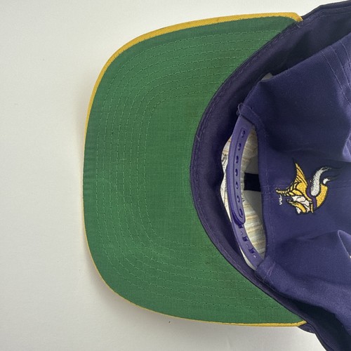 De colección AJD MINNESOTA VIKINGS Gorra/Gorra Snapback Púrpura Amarillo NFL De Colección - Imagen 18 de 18