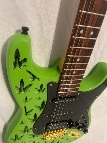 Fender Green Marijuana Leaf Starcaster With Gilmour mod 7-Way Switching - Picture 8 of 15
