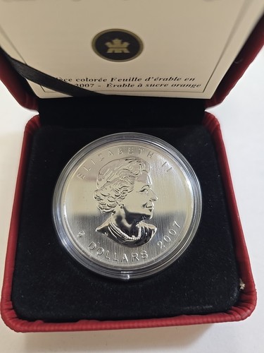 2007 Canadian Maple Leaf .999 Silver Colorized 1oz. - Picture 7 of 7