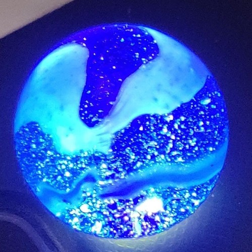 OLD 3 TOY MARBLES COBALT BLUE 4 WHITE SURFACE BANDS MEDIUM BLUE AGAINST LIGHT - Picture 14 of 24