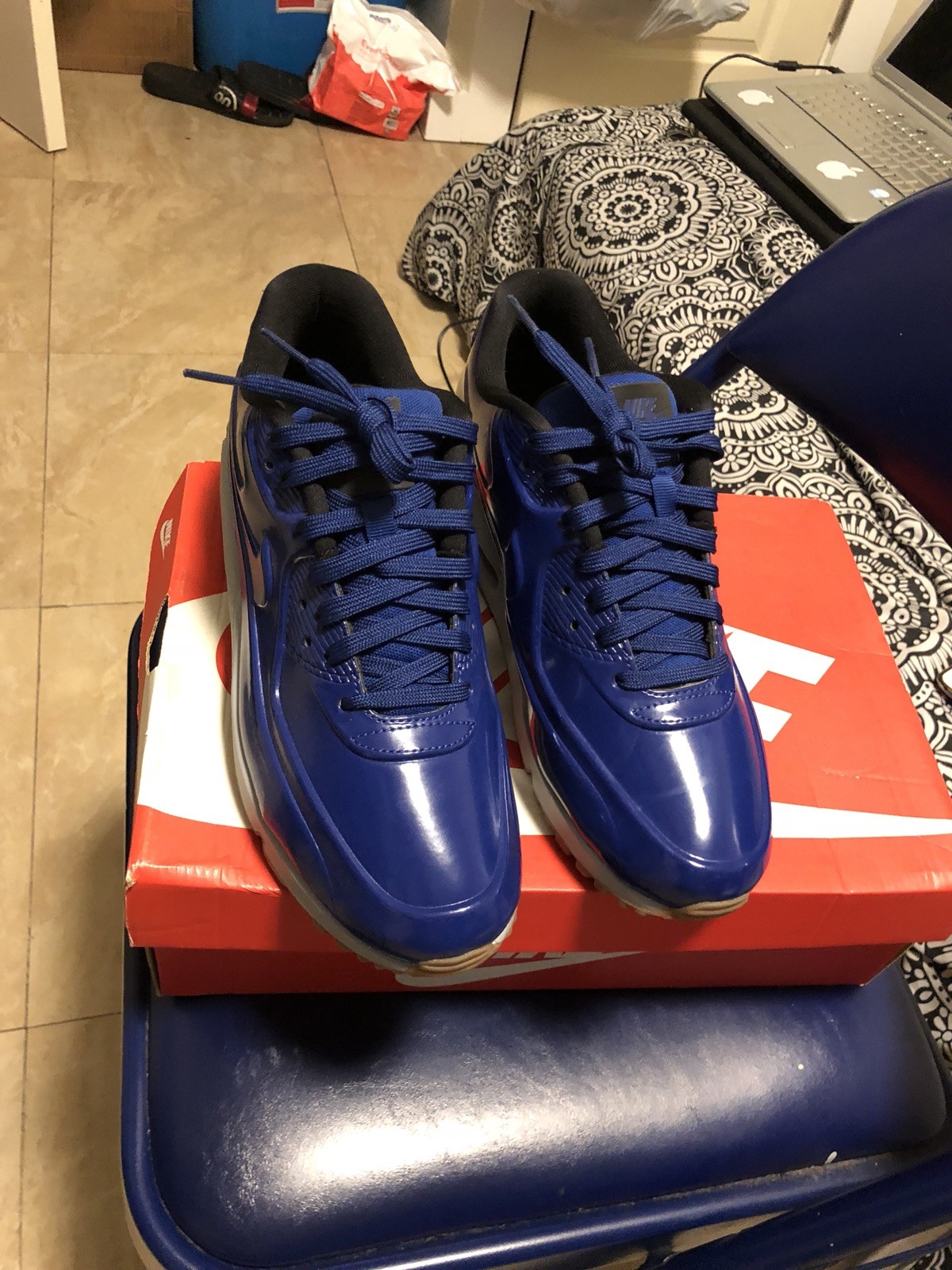 Nike Air Max 90 VT QS 9 PATENT ROYAL BLUE HITS Gum Foamposite Leather Men Sz 9 Nike Air Max 90 VT QS 9 PATENT ROYAL BLUE HITS Gum Foamposite Leather Men Sz 9
