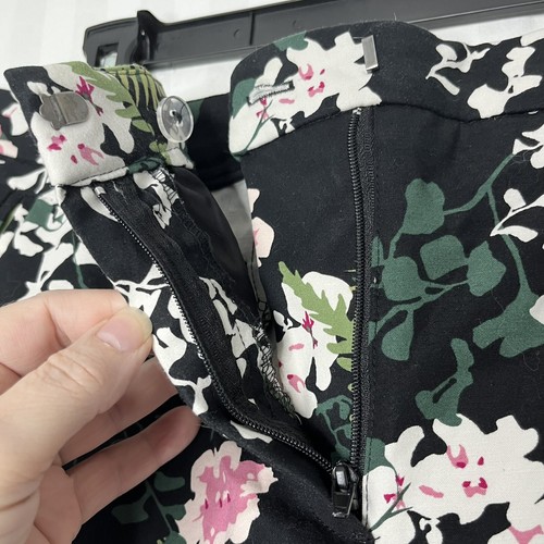 Adrianna Papell Womens Black Floral Stretch Tapered Ankle Length Pants Sz 10 - Picture 3 of 13