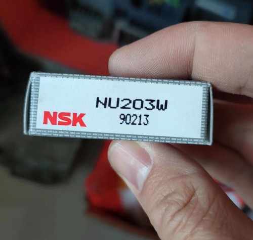 NEU NSK NU203W Zylinderrollenlager 1 Stück #KV - Bild 2 von 2