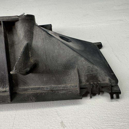 Carcasa conducto de admisión de aire Mercedes Benz 2001-2009 clase C OEM 2038303203 - Imagen 4 de 11