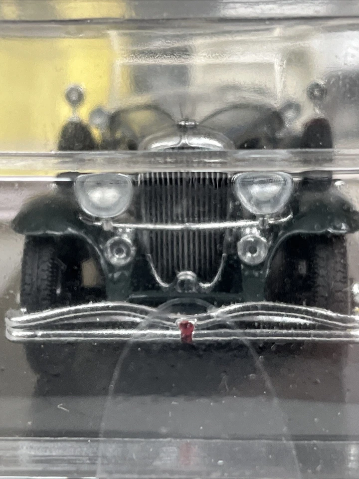 1932 DUESENBERG TORPEDO CONVERTIBLE 1/43 CAR BY AUTOMODELLO - LIMITED ED OF 299 - Image 2 of 4