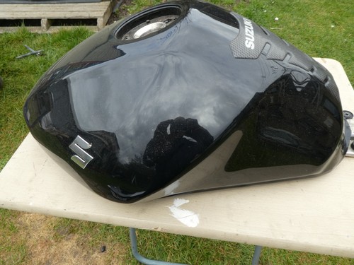 Suzuki GSX650F Black Petrol Fuel Tank 2008-2016 - Picture 3 of 5