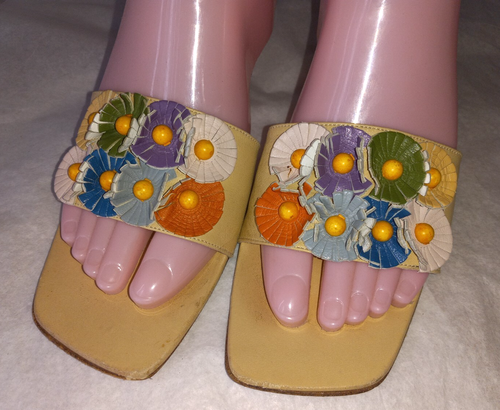 VTG FENDI FLORAL APPLIQUE LEATHER MULES HEES SANDALS SIZE 7.5 - Picture 6 of 14