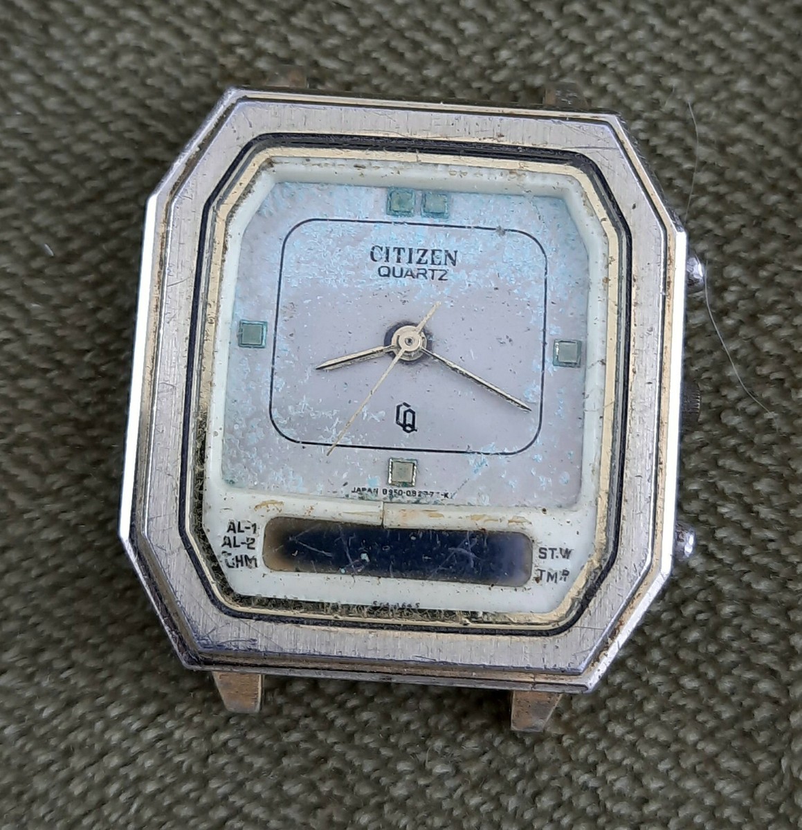 RARE VINTAGE CITIZEN QUARTZ 8950-084772 K 30-3461 GN-4W-S RARE VINTAGE CITIZEN QUARTZ 8950-084772 K 30-3461 GN-4W-S