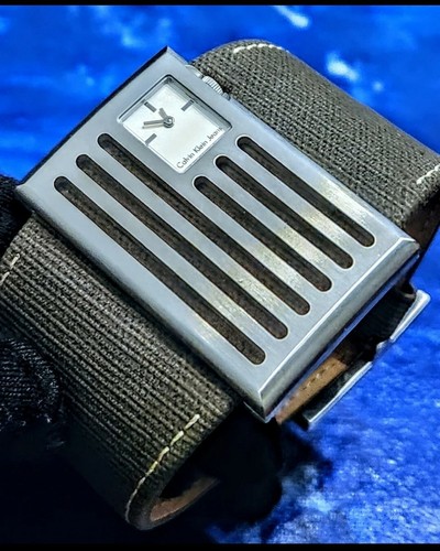Calvin Klein Unique Trendy Unisex Swiss Watch K45131 - Picture 3 of 7