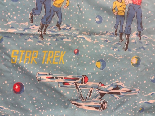 VINTAGE - STAR TREK SINGLE PILLOWCASE - 1970's SPOCK & KIRK - Picture 8 of 11