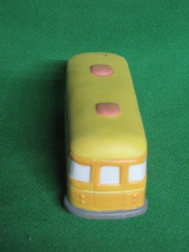 Miniature School Bus for Christmas Village Display - Picture 2 of 4