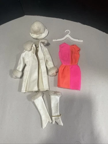 Barbie 1969 Red White n' Warm #1491 Set Outfit Vintage Near Complete Read