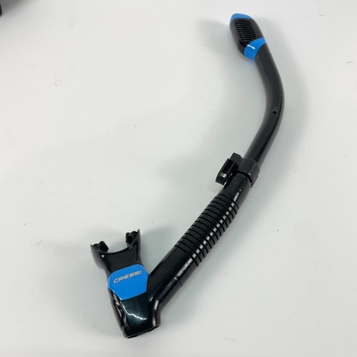 Kit de máscara panorámica de visión amplia y snorkel seco Cressi - Imagen 7 de 12