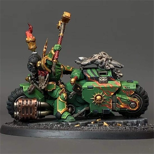 Warhammer 40k Salamanders Primaris Chaplain On Bike Painted Space Marines army - Picture 3 of 7