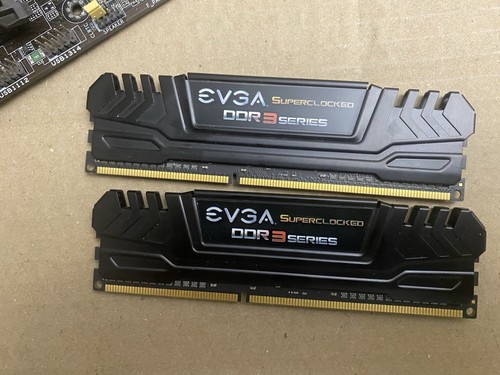 Asus B85M-E/CSM I7-4770 Combo With 8gb 2x4 DDR3 Ram 1600mhz ID-Cooling SE-214-XT - Afbeelding 3 van 5