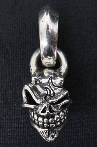 Colgante Calavera Diablo Starlingear Edición Limitada con Bolsa y Tarjeta de Garantía - Imagen 2 de 17