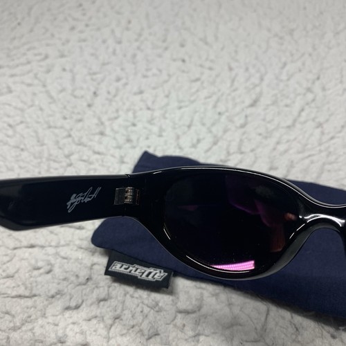 Vintage Arnette HooDoo Sunglasses Red & Black Acetate Made In Italy - Picture 11 of 15