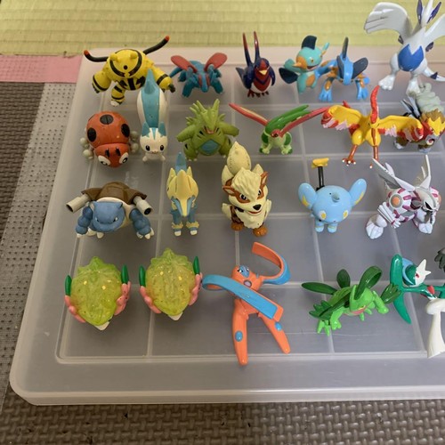 Moncolle Legendary Pokemon Figures Set Of 31 Used - Picture 20 of 24