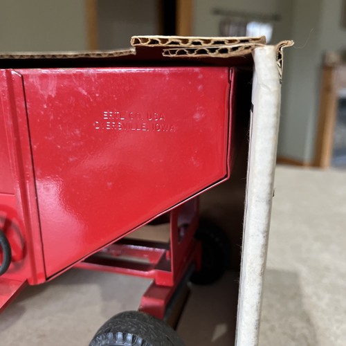 1/16 Scale Ertl Red Gravity Feed Wagon #350 Farm Toy New In The Box - Bild 15 von 17