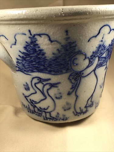 Salmon Falls Pottery Helen Berg Bear Christmas Bear Band 1996 RARE Pitcher - Bild 7 von 14