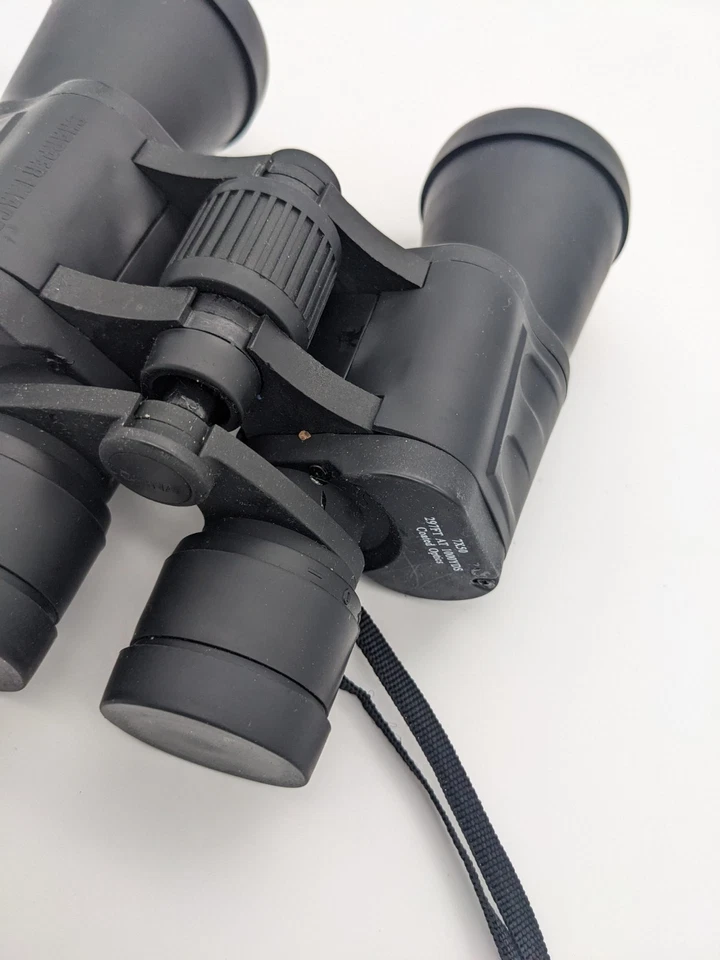 Binoculars Sharper Image Black 7x50 297FT at 1000 Yards Coated Optics w/ Case - Image 3 of 4