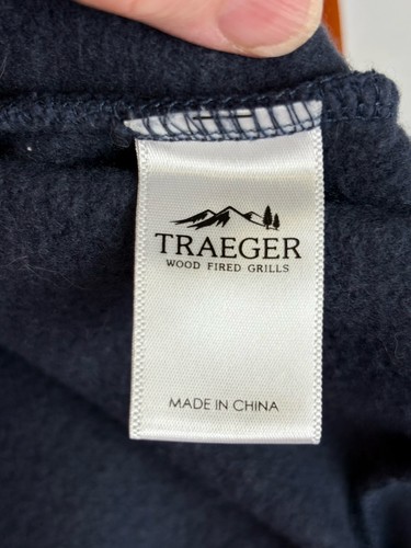 Traeger Grill Men’s Hoodie Sweatshirt Size L Navy Blue Pullover Logo BBQ Master - Picture 10 of 11