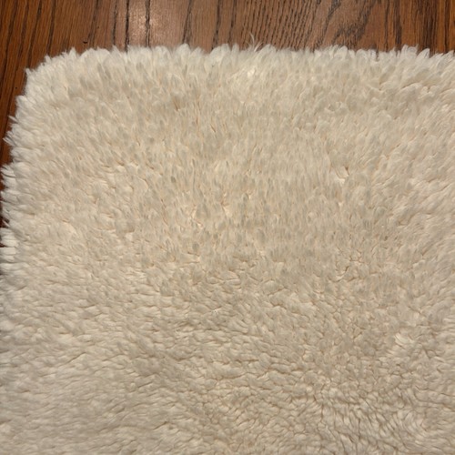 Pottery Barn Square Sham 18" x 18" Fluffy Fleece Zippered Pillow Case Plush (17) - Picture 8 of 8