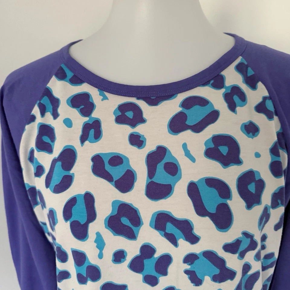 LuLaRoe Womens Top Tee Shirt XL Randy Tee 3/4 Sleeve Purple Blue Cheetah Leopard - Image 3 of 4