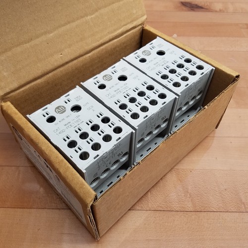 Allen Bradley 1492-PDE1183 Series A Enclosed Power Block, 600V, 335A, 1 Pole - Picture 3 of 4