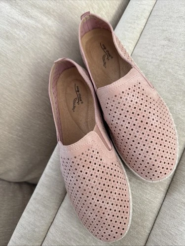Easy Street Women’s Loafers Pink Suede New Size 7