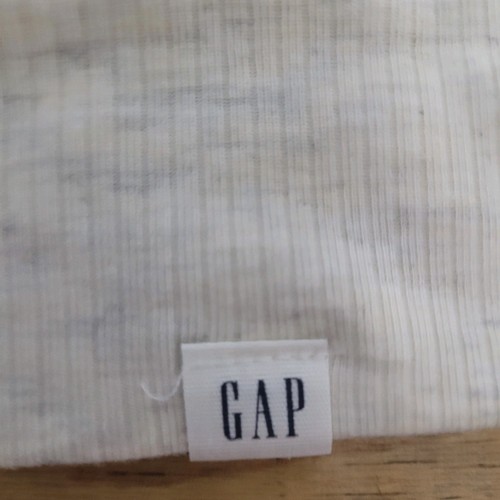 Camiseta Gap Body Forever Favorite Grande Sin Mangas Recortada Color Avena Nueva con Etiquetas - Imagen 4 de 6