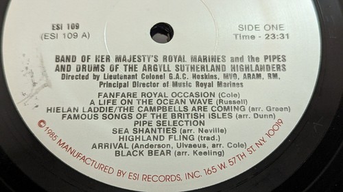 Royal Marines Argyll & Sutherland Highlanders Pipes & Drums Vinyl Record w/ Book - Picture 9 of 11