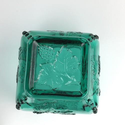 Fenton Glass Spruce Green Emerald Candy Dish With Lid Grape Leaves Vintage - Picture 9 of 10
