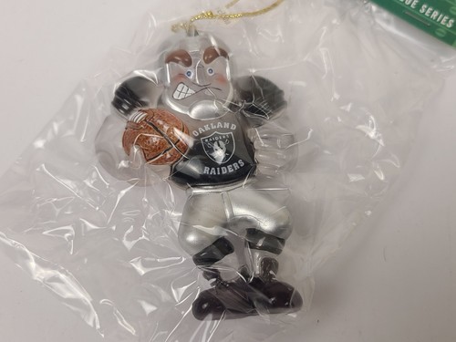 Oakland Raiders Running Back Ornament Christmas Holiday Decor NFL Football NOS - Picture 3 of 11
