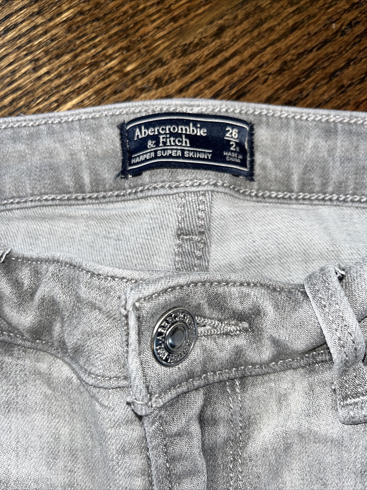Abercrombie & Fitch Harper Super Skinny Womens Size 2/26 Light Gray Denim - View 3