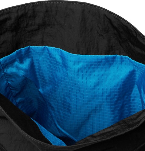 $ 1150 Bottega Veneta Paper Touch Nylon und Netz Gürteltasche 574353 VBOU1 schwarz blau - Bild 3 von 5