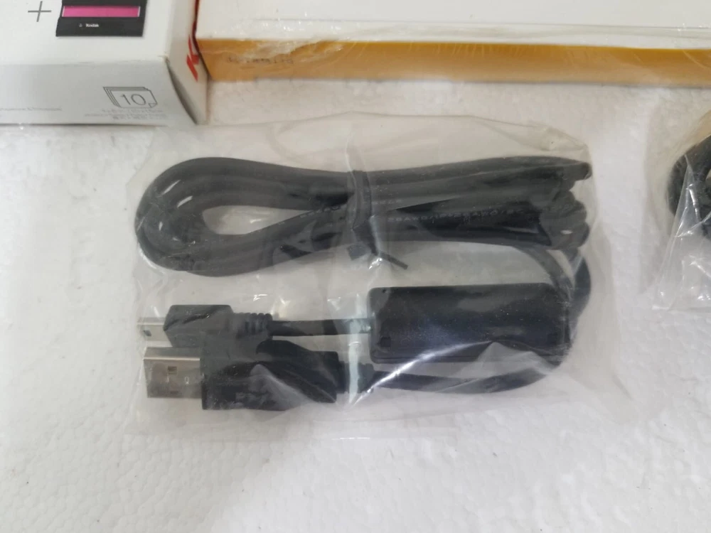 Kodak EASYSHARE PP300 Digital Photo Printer