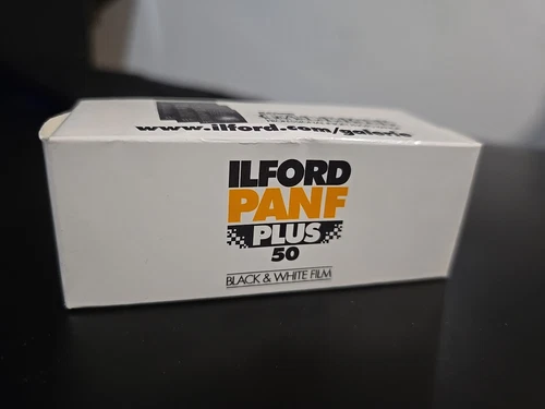 Ilford PANF Plus - Black & white print film 120 (6 cm) ISO 50 - EXPIRED AUG 2006