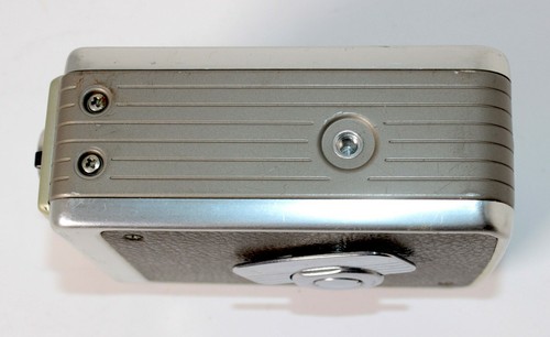 KODAK BROWNIE 8MM MOVIE CAMERA - Picture 7 of 8