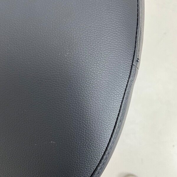 Picture 4 of 9