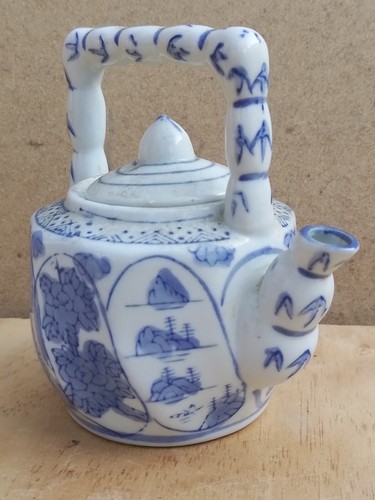 Vintage old Antique Retro Blue & White China Tea Pot 5" inches tall Chinese - Picture 4 of 12