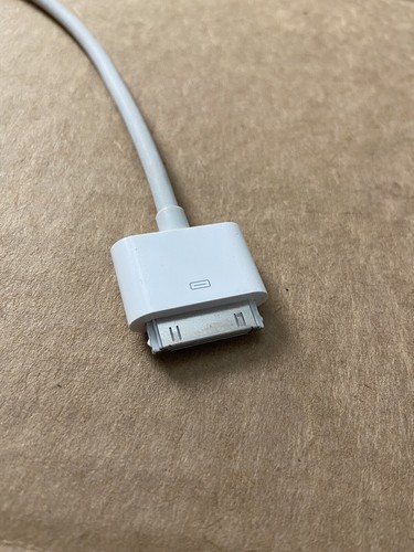 Apple A1368 30-pin To VGA Adapter Cable For Ipad Iphone And Ipod Touch - Photo 3/3