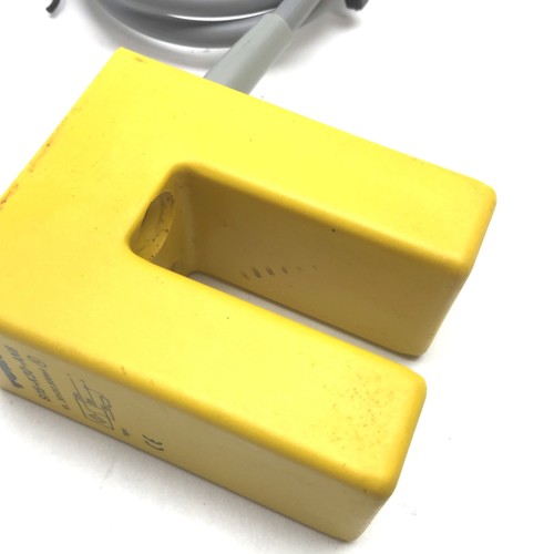 Turck Si15-K30-AN6 Slot Sensor, Slot 30mm, Sensing Range: 15mm, *Light Scratches - Picture 4 of 6