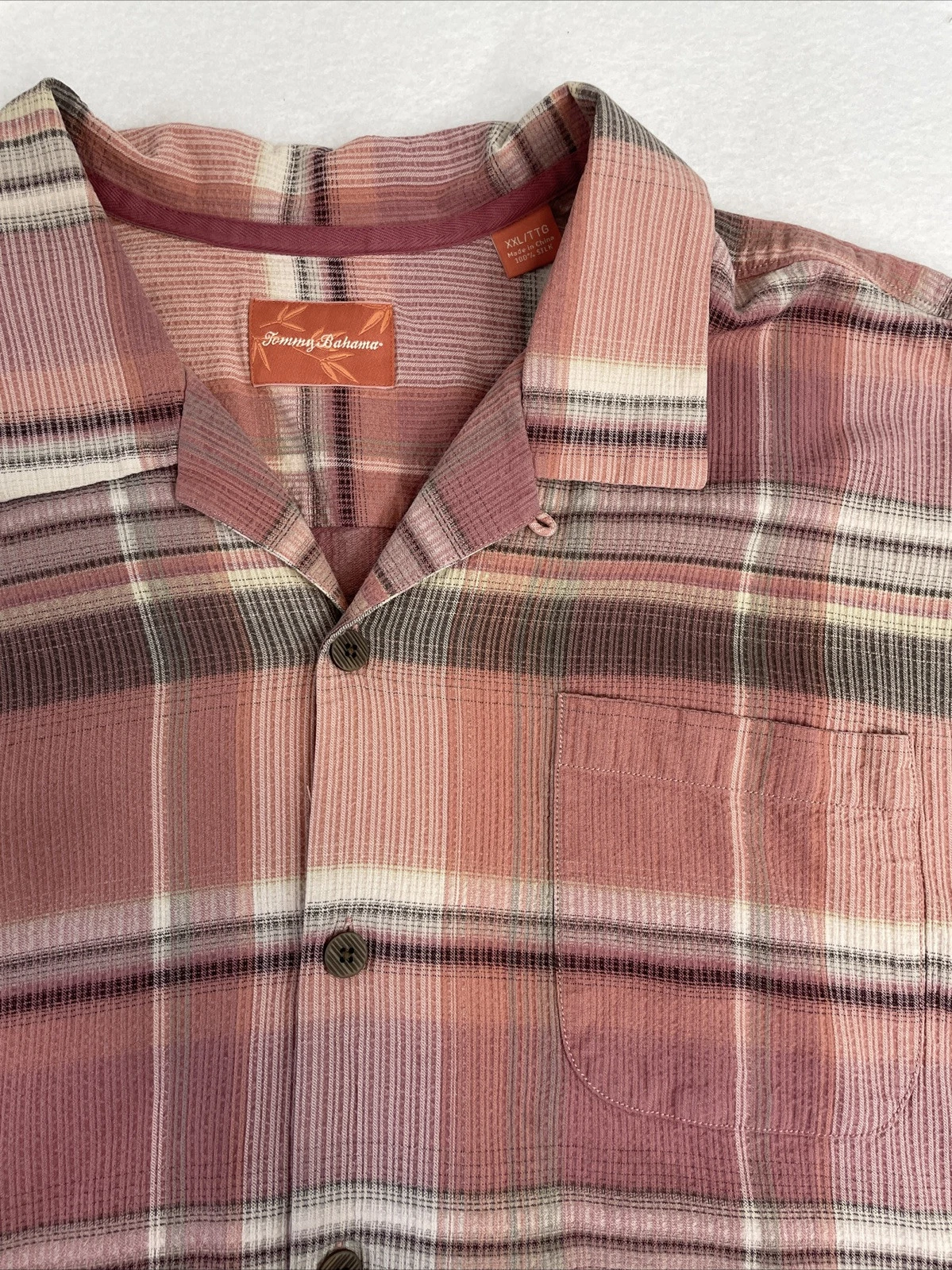 TOMMY BAHAMA Shirt Short Sleeve 100% Silk Salmon/Coral Plaid Pocket Men's XLarge