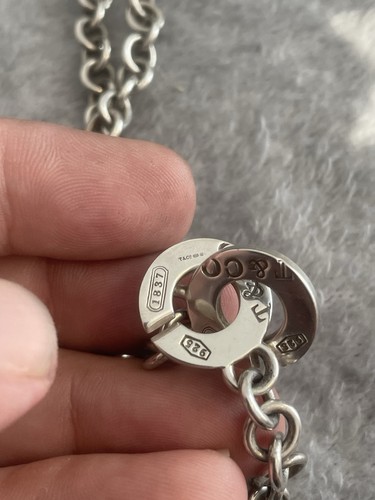 TIFFANY & CO STERLING SILVER INTERLOCKING CIRCLES CLASP CHAIN FULL HALLMARKS - Picture 3 of 8