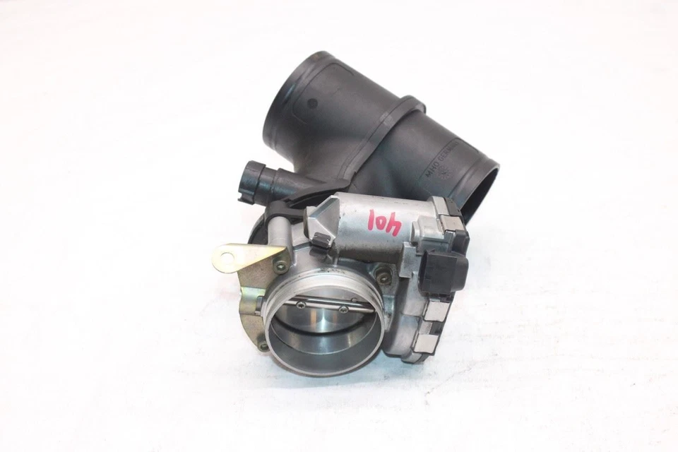 Porsche Boxster 986 Conv #401 2002 carrocería del acelerador Foto 3 de 4