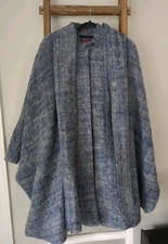 Vintage Avoca Collection Poncho Cape 100% Wool Ireland Coat Cloak Blue Green Pla