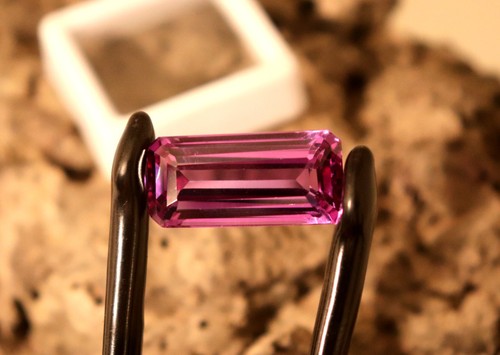Emerald Cut Color Changing Alexandrite Natural AAA 21ct Certified Alexandrite - Picture 3 of 9